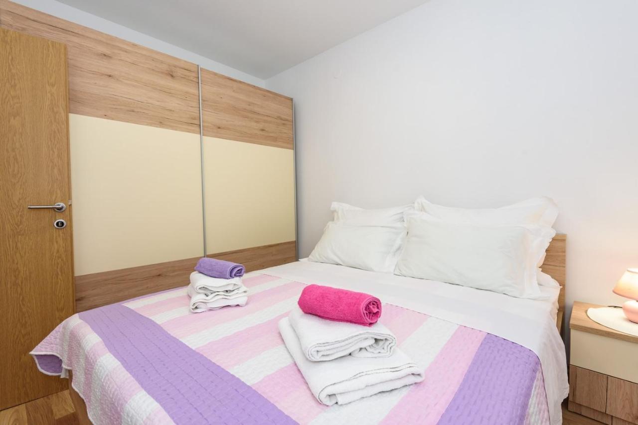 Apartment Dego Near Ploce, Riverfront, Parking Rogotin エクステリア 写真