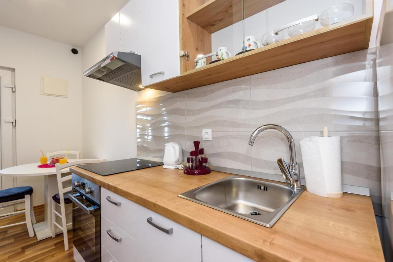 Apartment Dego Near Ploce, Riverfront, Parking Rogotin エクステリア 写真