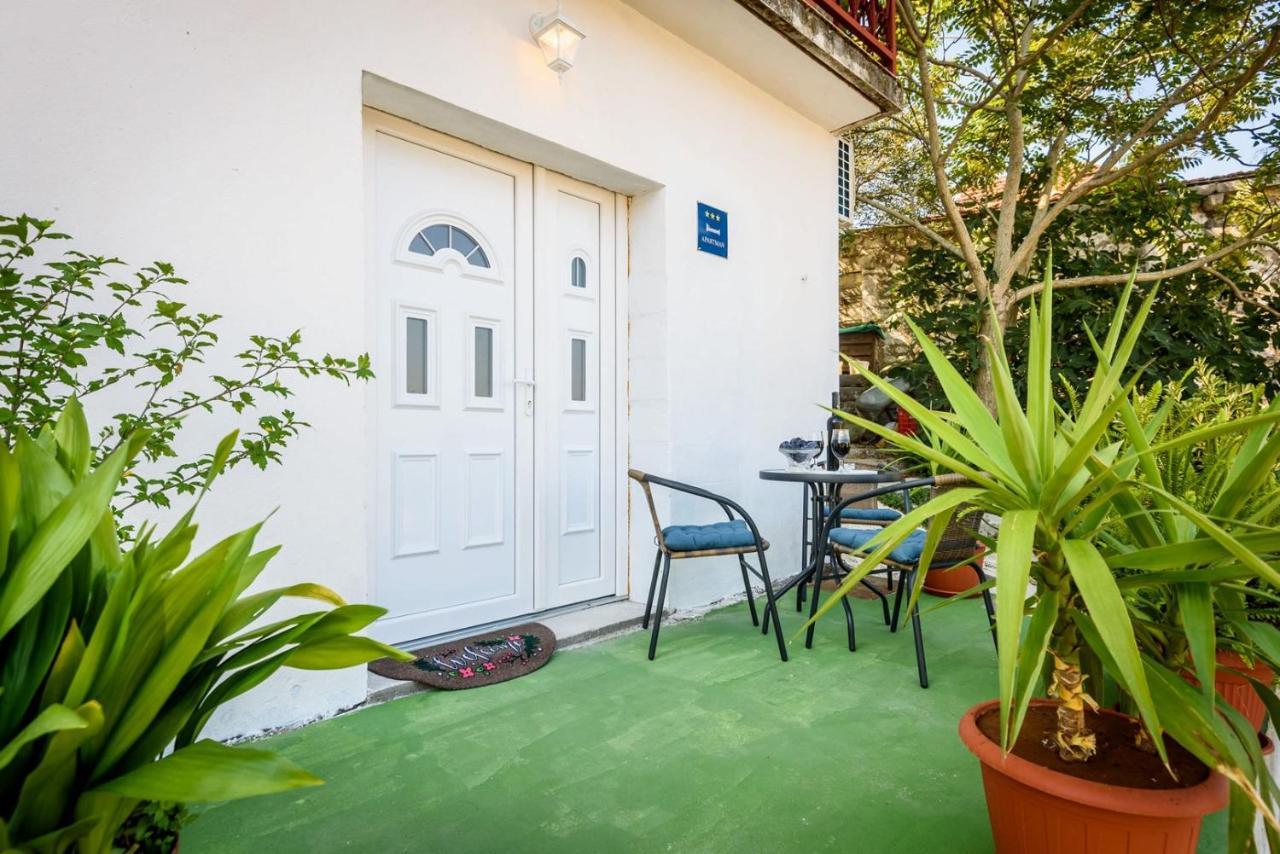 Apartment Dego Near Ploce, Riverfront, Parking Rogotin エクステリア 写真